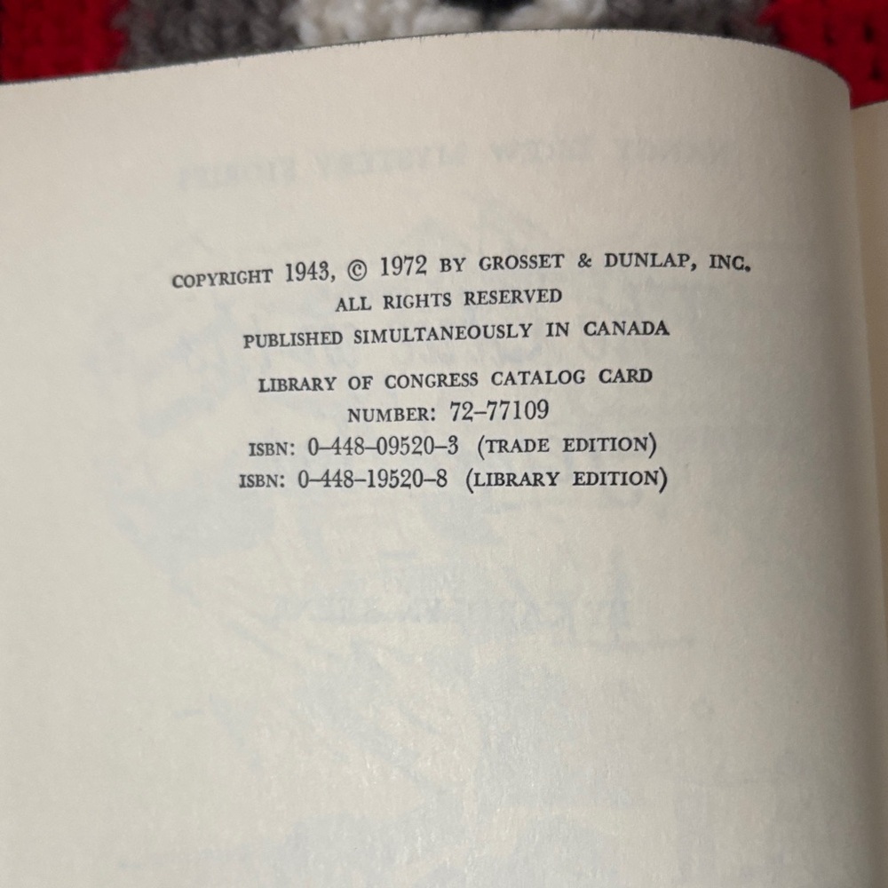 Nancy Drew Mystery Stories: The Clue in the Jewel Box Book - Picture 3 of 3